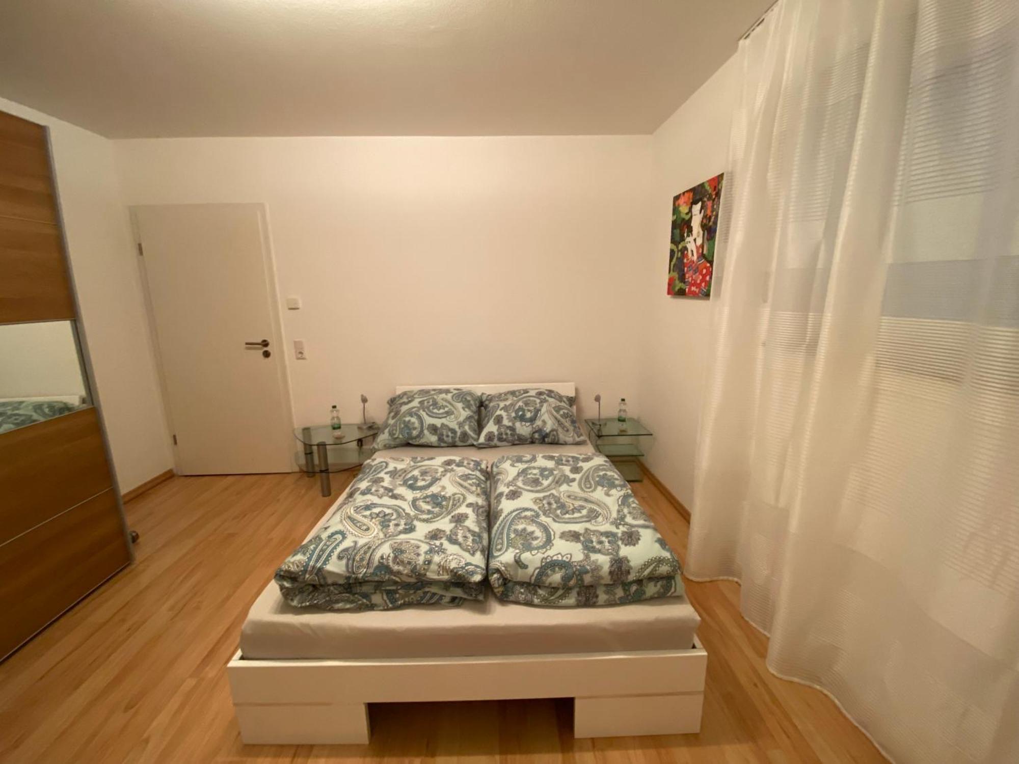 Ferienwohnung An Den Weinbergen Essenheim Esterno foto